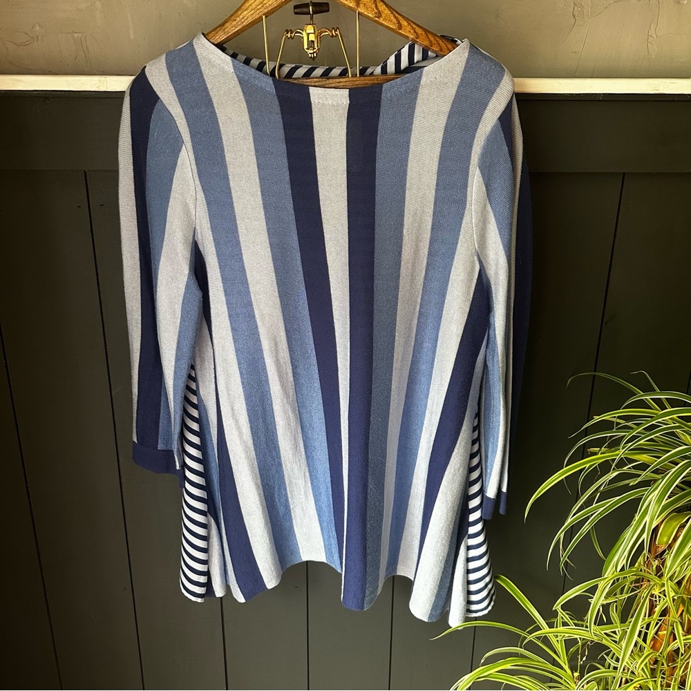 Chico’s Striped Tunic Top Size 2 (12-14) Blue & White Relaxed Fit Flowy Coastal